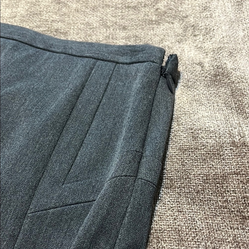 Express Gray Knee-Length Pencil Skirt - Size 2 - Picture 4 of 6